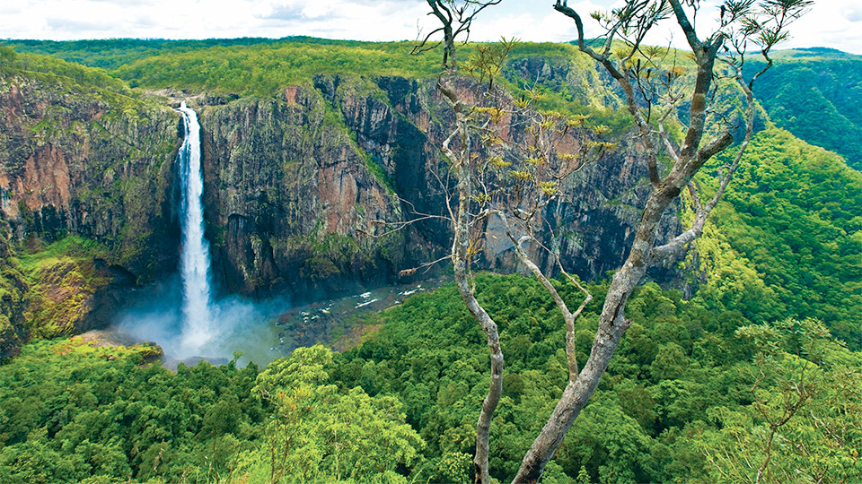Wallaman Falls